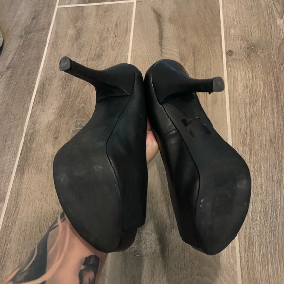 Michael Kors Black Heels - Picture 6 of 7